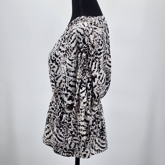 Simply Vera Wang Faux Wrap Blouse Flared Bottom Ruched Sleeves Size S - Picture 7 of 10